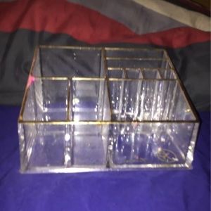 Desk organizer